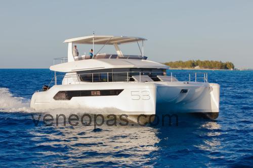 Tekniset tiedot ja arvostelut